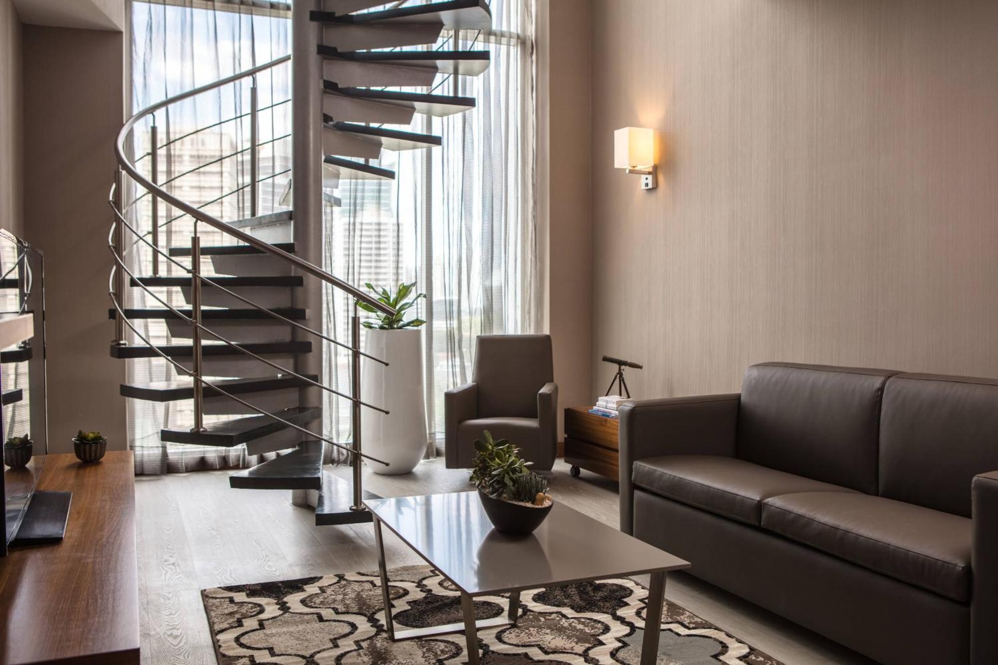 King Loft Room